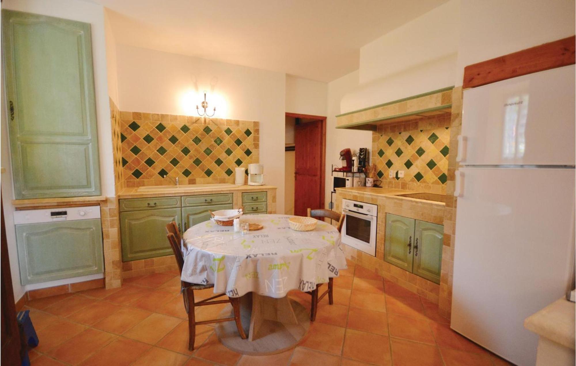 Awesome Home In Bollene With Wifi Zewnętrze zdjęcie